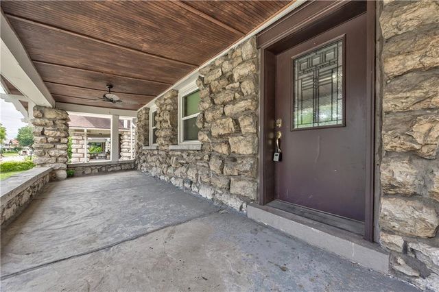 2941 Victor Street, Kansas City, MO 64128