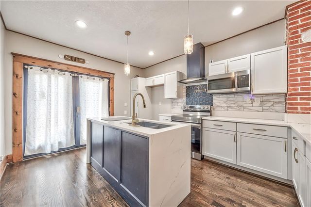 2941 Victor Street, Kansas City, MO 64128