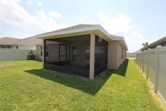 705 Kylar Drive NW, Palm Bay, FL 32907