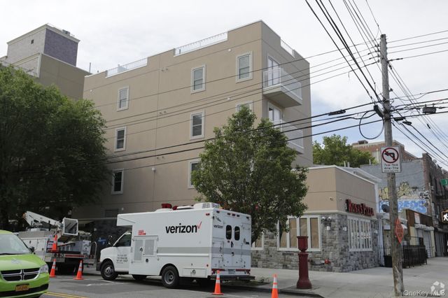 3101 21st Street, Astoria, NY 11106