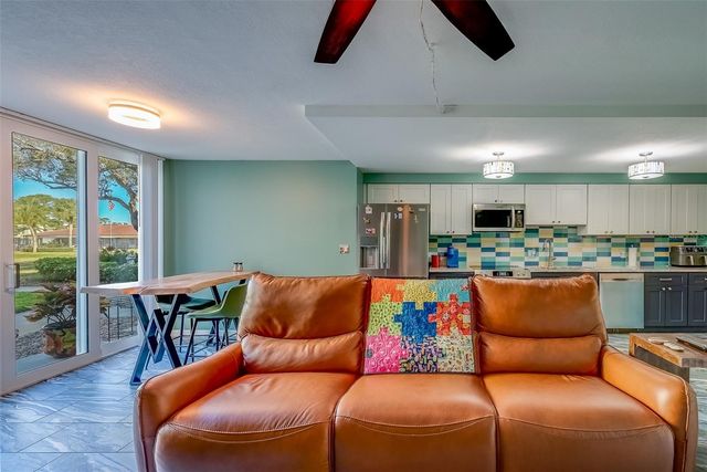 4710 BAY STREET NE 109, St Petersburg, FL 33703