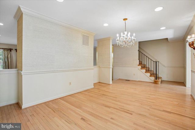 1403 MCLEAN MEWS CT, Mclean, VA 22101