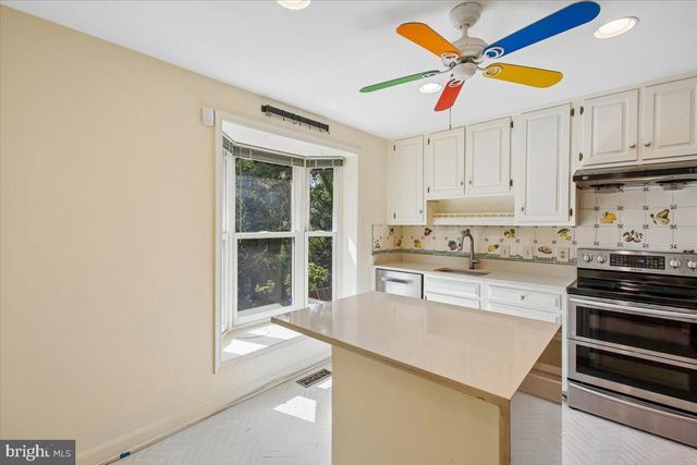 1403 MCLEAN MEWS CT, Mclean, VA 22101