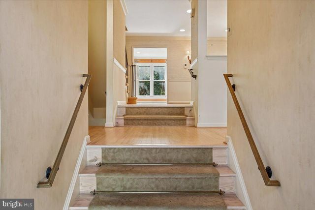 1403 MCLEAN MEWS CT, Mclean, VA 22101