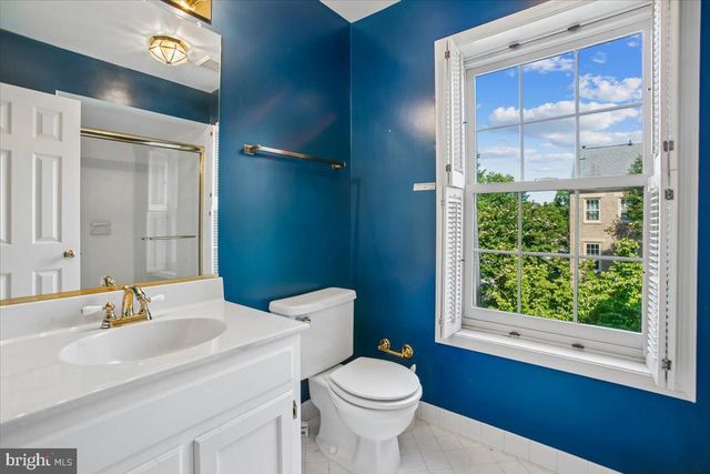 1403 MCLEAN MEWS CT, Mclean, VA 22101