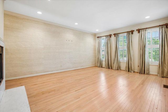 1403 MCLEAN MEWS CT, Mclean, VA 22101