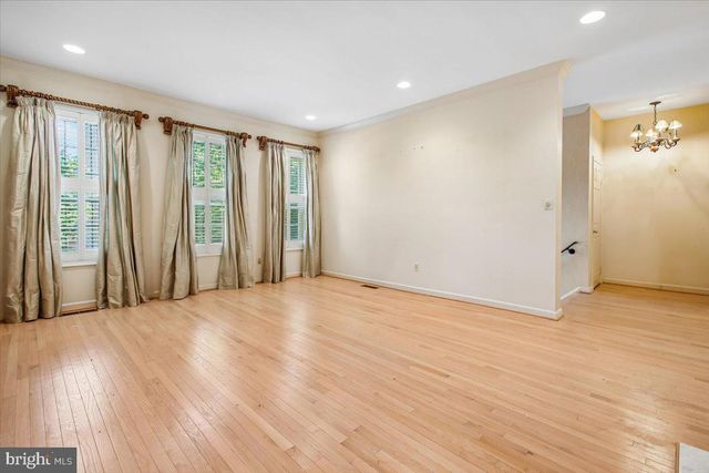 1403 MCLEAN MEWS CT, Mclean, VA 22101