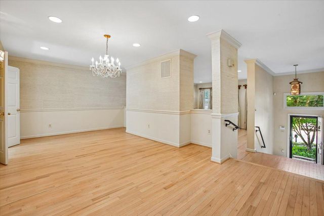 1403 MCLEAN MEWS CT, Mclean, VA 22101
