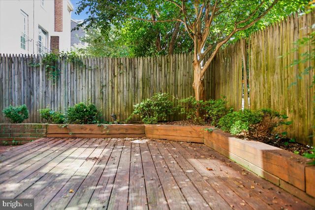 1403 MCLEAN MEWS CT, Mclean, VA 22101