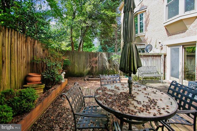 1403 MCLEAN MEWS CT, Mclean, VA 22101