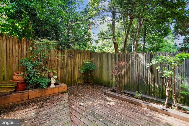 1403 MCLEAN MEWS CT, Mclean, VA 22101