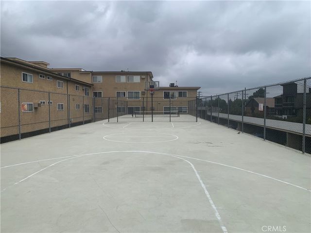 3220 Altura 213, La Crescenta, CA 91214