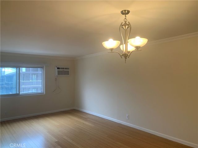 3220 Altura 213, La Crescenta, CA 91214