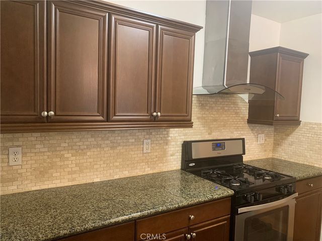 3220 Altura 213, La Crescenta, CA 91214