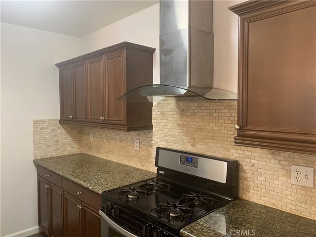 3220 Altura 213, La Crescenta, CA 91214