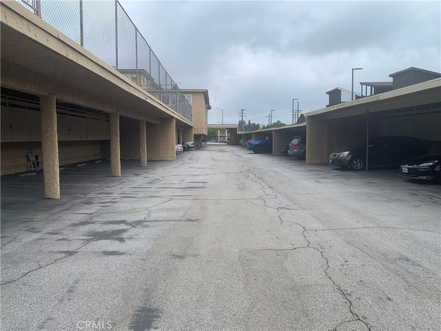 3220 Altura 213, La Crescenta, CA 91214