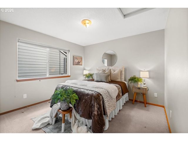 4466 Se LIBBY Ct, Hillsboro, OR 97123