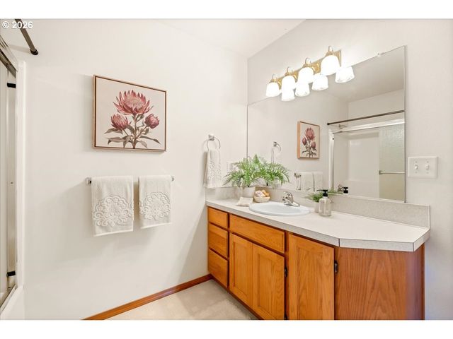 4466 Se LIBBY Ct, Hillsboro, OR 97123