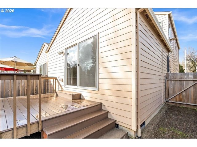 4466 Se LIBBY Ct, Hillsboro, OR 97123