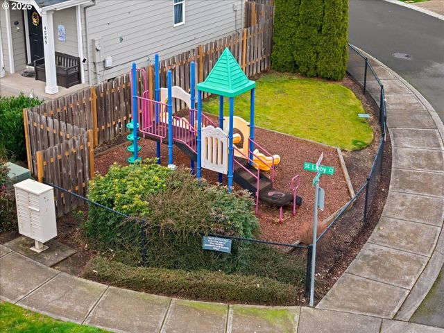 4466 Se LIBBY Ct, Hillsboro, OR 97123