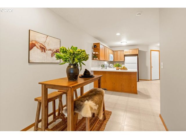 4466 Se LIBBY Ct, Hillsboro, OR 97123