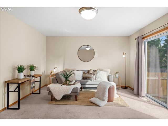 4466 Se LIBBY Ct, Hillsboro, OR 97123