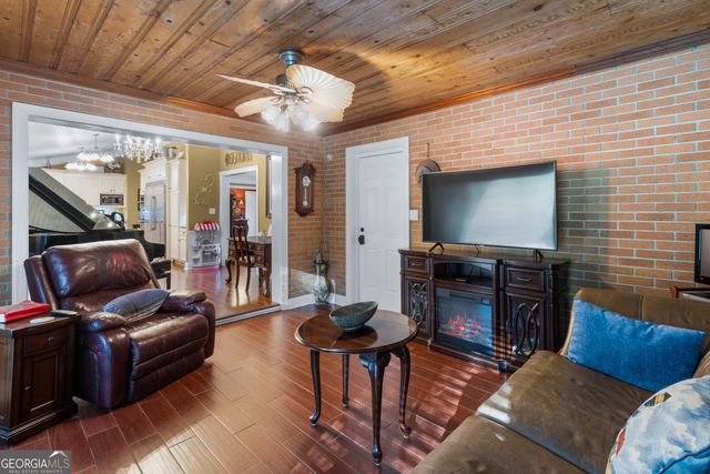 1208 Johnson Road, Chickamauga, GA 30707