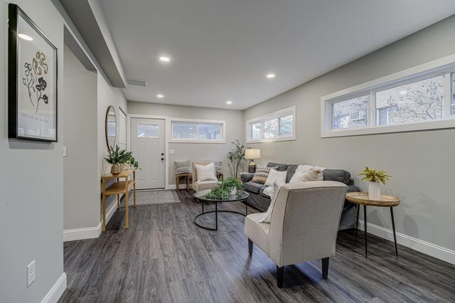 4111 Thomas Avenue N, Minneapolis, MN 55412