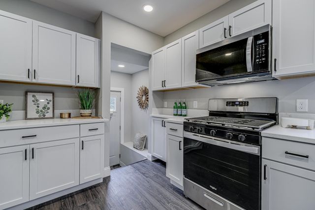 4111 Thomas Avenue N, Minneapolis, MN 55412