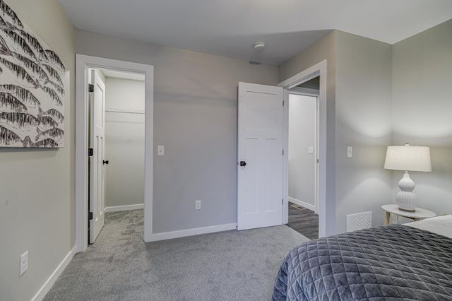 4111 Thomas Avenue N, Minneapolis, MN 55412