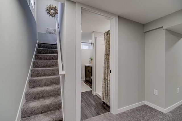 4111 Thomas Avenue N, Minneapolis, MN 55412