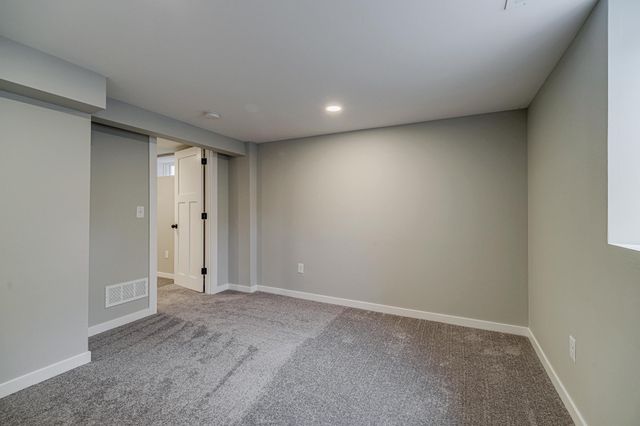 4111 Thomas Avenue N, Minneapolis, MN 55412