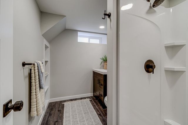 4111 Thomas Avenue N, Minneapolis, MN 55412