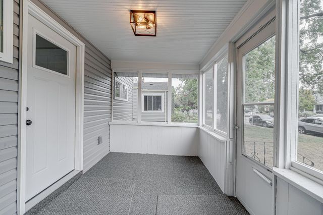 4111 Thomas Avenue N, Minneapolis, MN 55412