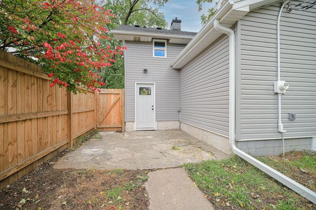 4111 Thomas Avenue N, Minneapolis, MN 55412
