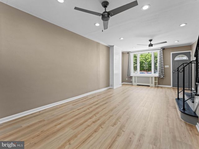 2325 E SERGEANT ST, Philadelphia, PA 19125