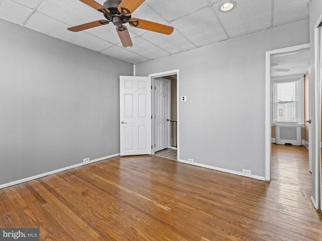 2325 E SERGEANT ST, Philadelphia, PA 19125