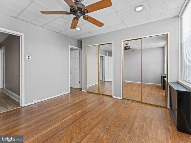 2325 E SERGEANT ST, Philadelphia, PA 19125