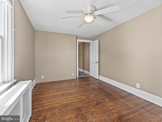 2325 E SERGEANT ST, Philadelphia, PA 19125