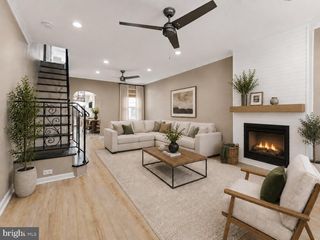 2325 E SERGEANT ST, Philadelphia, PA 19125