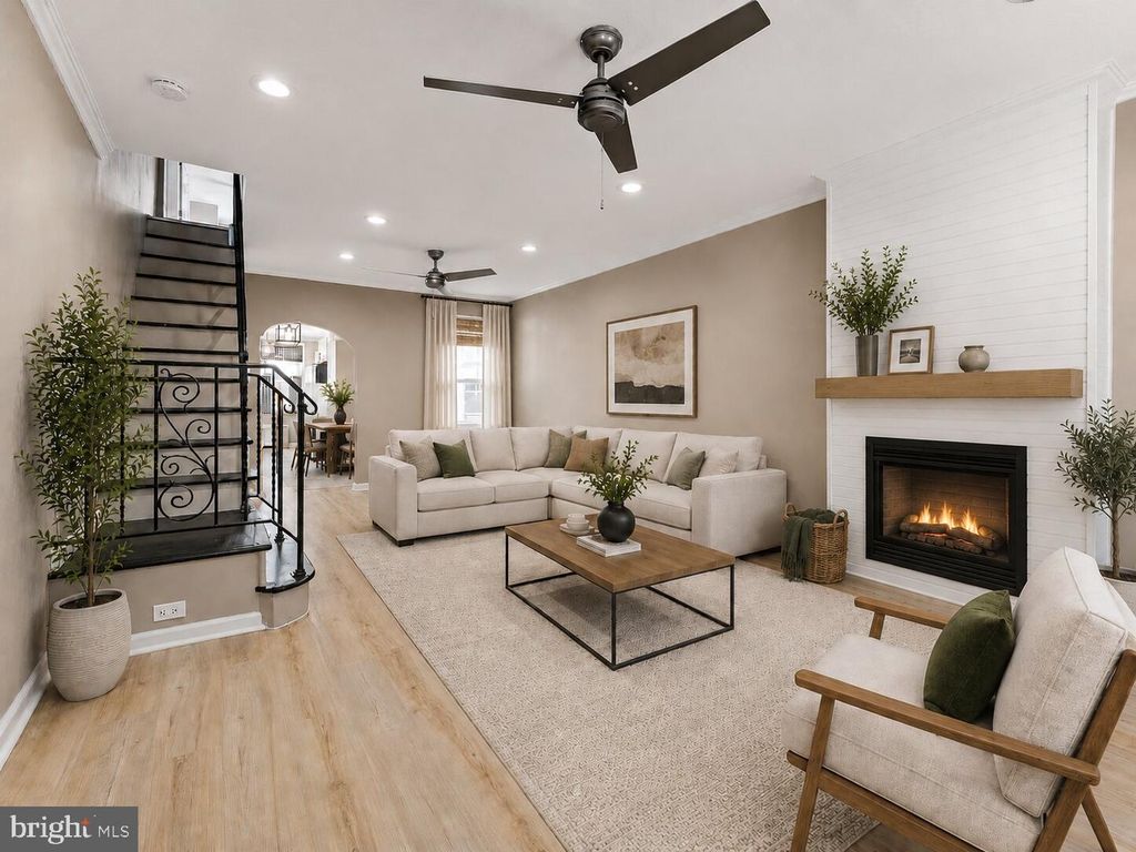 2325 E SERGEANT ST, Philadelphia, PA 19125