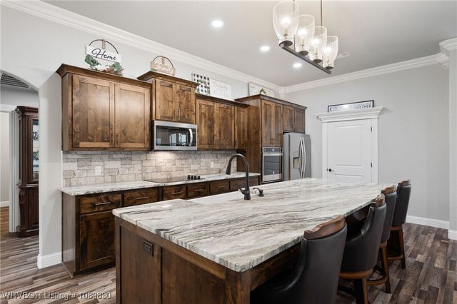 6020 Tower Circle, Van Buren, AR 72956