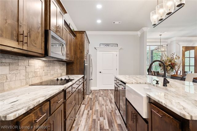 6020 Tower Circle, Van Buren, AR 72956