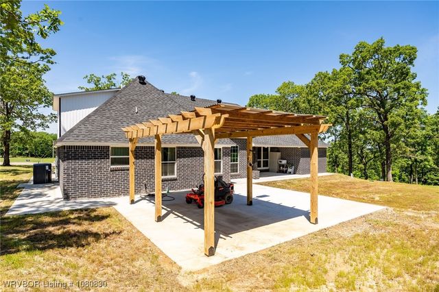 6020 Tower Circle, Van Buren, AR 72956