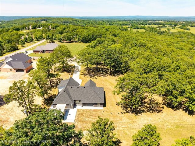 6020 Tower Circle, Van Buren, AR 72956