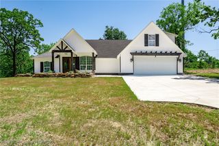 6020 Tower Circle, Van Buren, AR 72956
