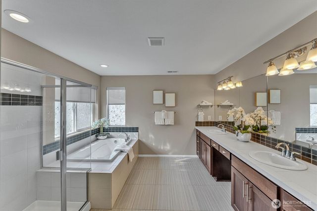 27451 211th Court SE, Maple Valley, WA 98038