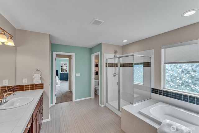 27451 211th Court SE, Maple Valley, WA 98038