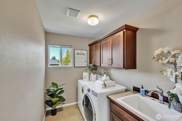 27451 211th Court SE, Maple Valley, WA 98038