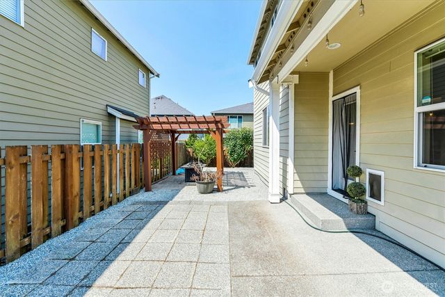 27451 211th Court SE, Maple Valley, WA 98038